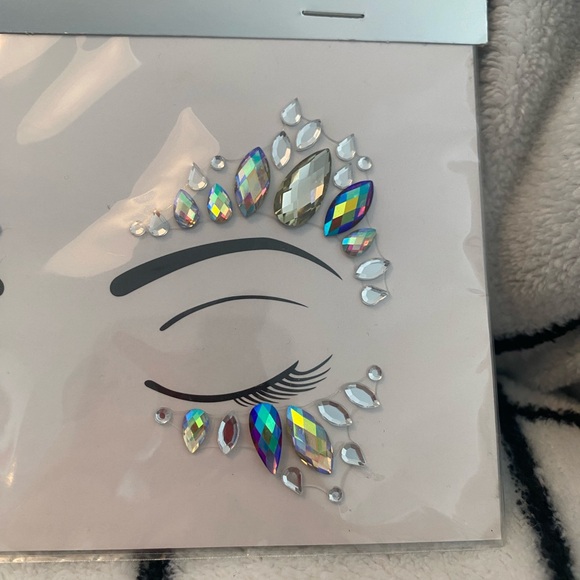 Face Gems - Picture 4 of 7